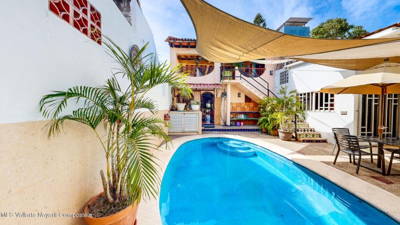 Houses in 9 Prol. Langosta  