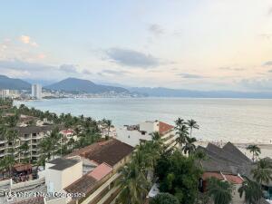 Condos in 2467 BLVD FRANCISCO MEDINA ASCENCIO  