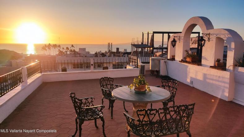 Houses in 978 GUADALUPE SANCHEZ  