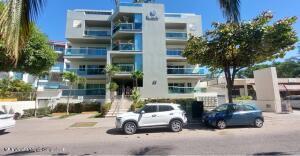 Condos in 35 Paseo De Las Palmas  