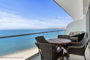 Condos in 2485 Av. Francisco Medina Ascencio  