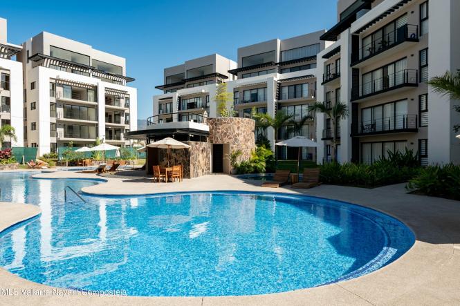 Condos in 1200 Av Mexico  