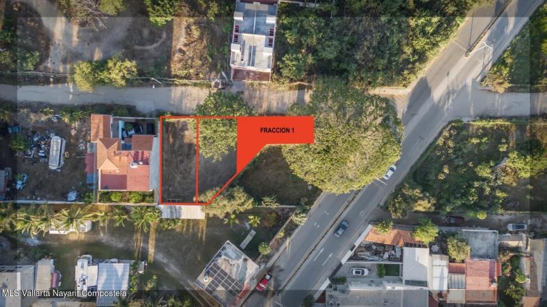 Land in LT1 FRACC1 AMAPOLAS  