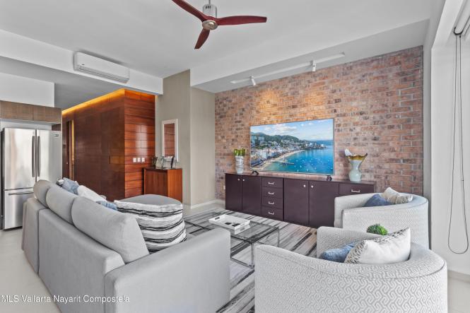 Condos in 268 Venustiano Carranza  