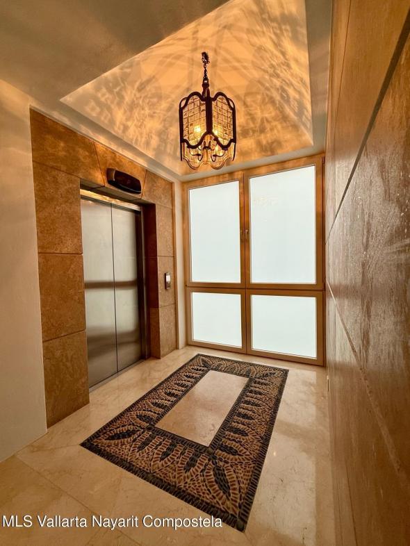 Condos in 9.5 km carretera barra de nav  