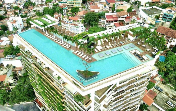 Condos in 466 Insurgentes  