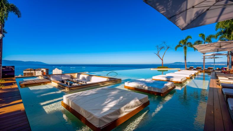 Condos in 466 Insurgentes  