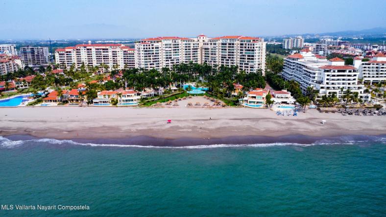 Condos in 655 Paseo de la Marina  