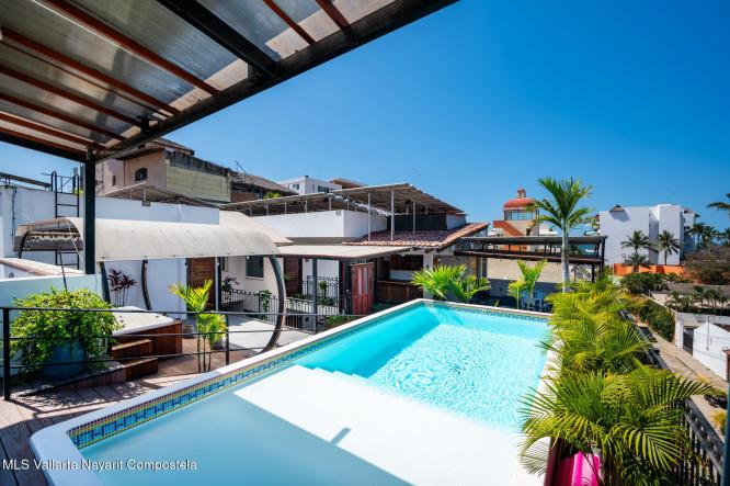 Condos in 51 Benito Ju�rez  